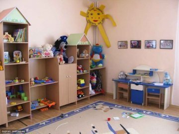 «Катастрофічна ситуація»: у Боголюбах немає місць у дитсадку, який працює в частині школи