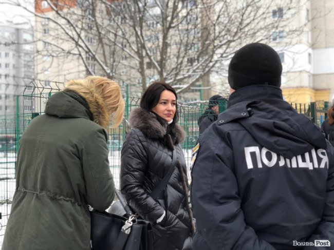 Перекрили багаторічний прохід: мешканці 55-го мікрорайону обурені «небезпечною зоною» на Липинського. ФОТО. ВІДЕО