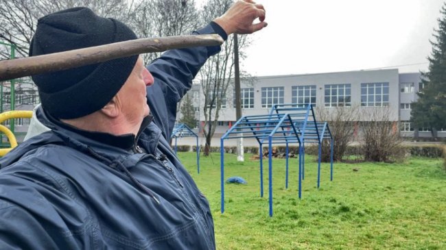 Як тренується 72-річний метальник із Луцька після повернення з Чемпіонату світу. ФОТО. ВІДЕО