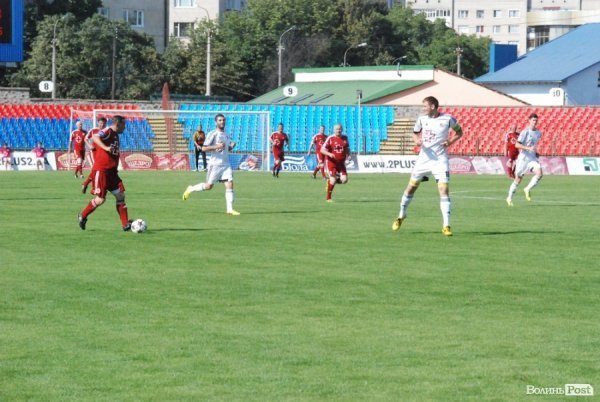 Матч поколінь в Луцьку: ветерани «Волині» проти сучасників. ФОТО