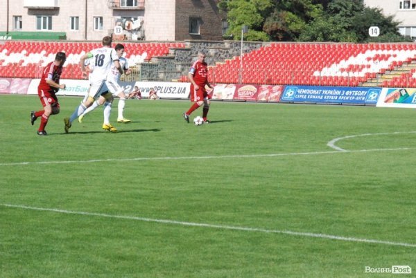 Матч поколінь в Луцьку: ветерани «Волині» проти сучасників. ФОТО