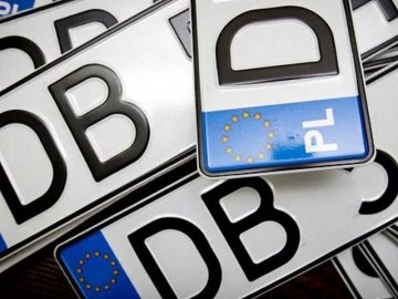 Перші пішли: на Волині розмитнили «євробляхи» за новими правилами