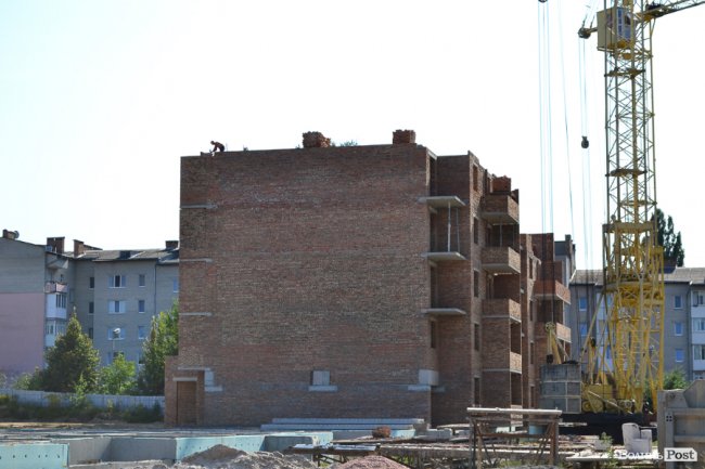 Фотозвіт із будівництва найяскравішого житлового комплексу Луцька*