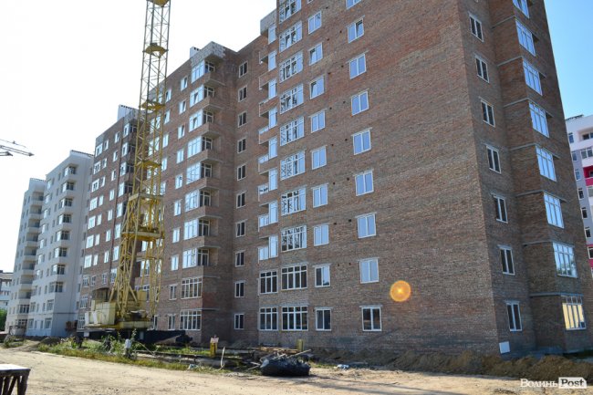 Фотозвіт із будівництва найяскравішого житлового комплексу Луцька*