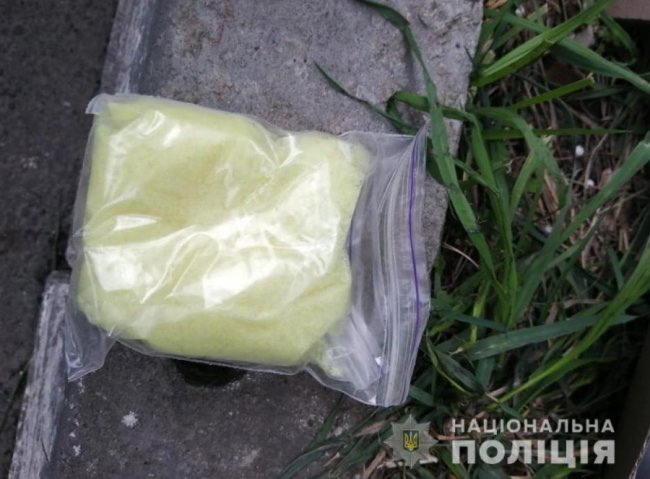 У Луцьку чоловік в квартирі організував нарколабораторію. ФОТО