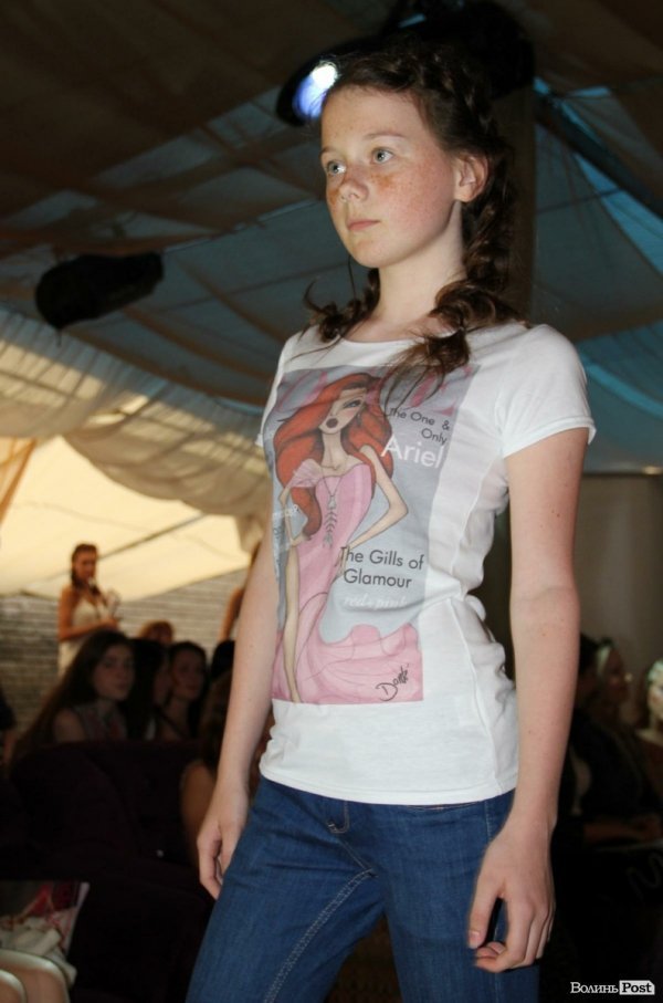 Довгоногі красуні, купальники, сукні: День моди в Луцьку. ФОТО