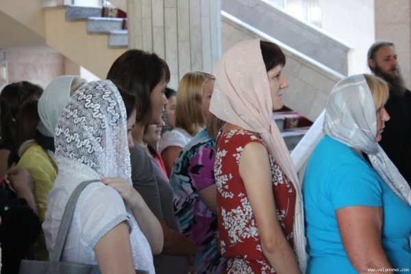 У Волинську ОДА принесли чудотворну ікону. ФОТО