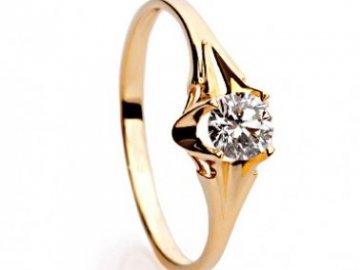 На Волині неповнолітня вкрала перстень