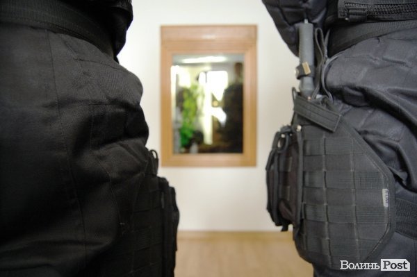 У Луцьку податкова міліція обшукала офіс народного депутата