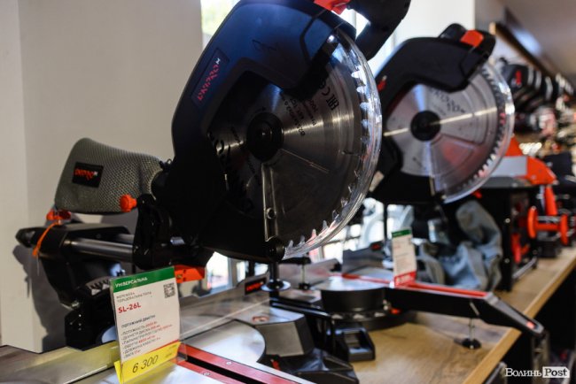 Зі знижками, акціями і розіграшем: у Луцьку – святкове відкриття фірмового магазину інструментів «Dnipro М». ФОТО* 