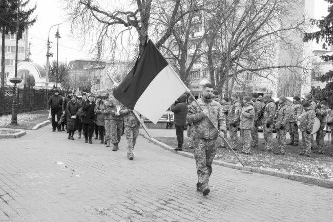 Лучани провели в останню дорогу загиблого Героя Богдана Буська