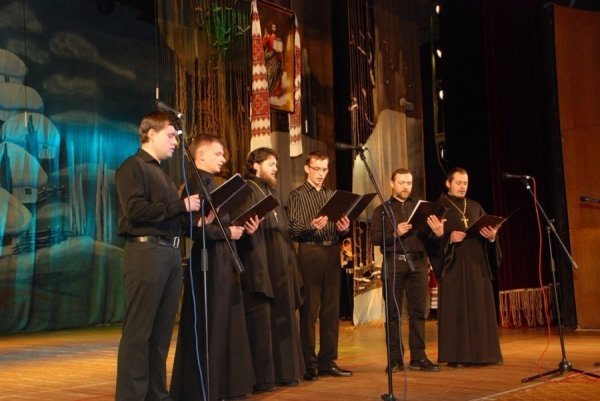 250 тисяч гривень зібрали в Луцьку на благодійному концерті. ФОТО