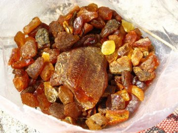 Судили волинянина, у якого вдома знайшли бурштин