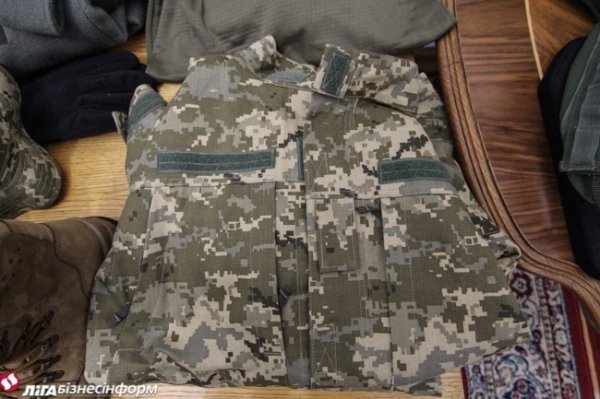 Нові зразки одягу і продовольчого пайка для військовослужбовців. ФОТО