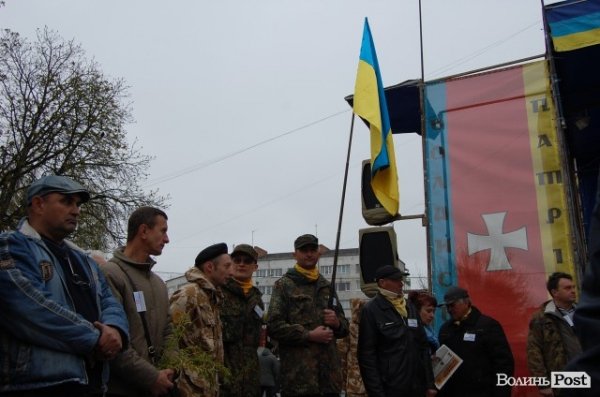 У Луцьку – святкове віче. ФОТО