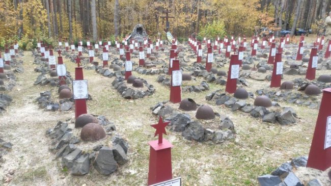 На Волині перепоховали останки солдатів, які загинули у Другій світовій війні. ФОТО