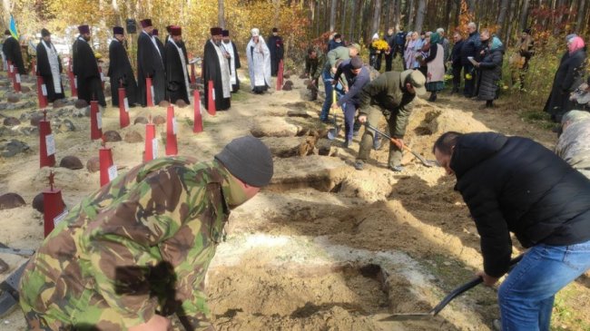 На Волині перепоховали останки солдатів, які загинули у Другій світовій війні. ФОТО
