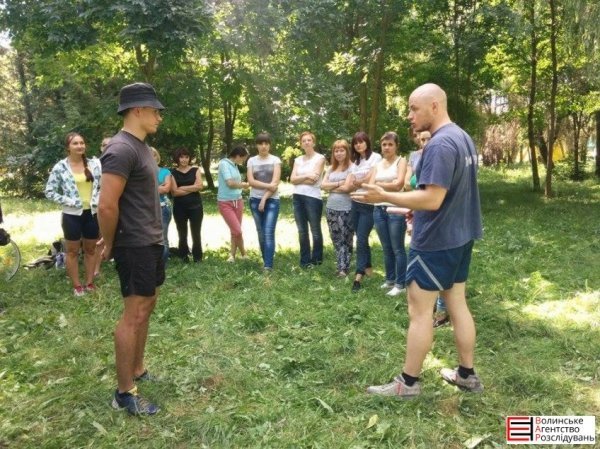 Луцьких жінок навчали захищатись від злочинців. ФОТО