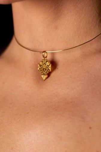 Бренд з прадавніми символами і сенсом: як волинянка створює аксесуари з українською душею