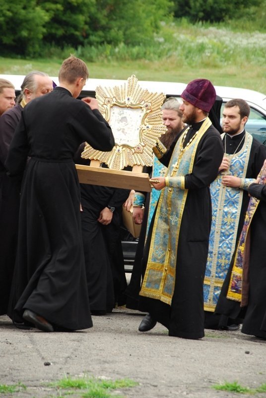 Хресний хід із Почаївською іконою Богоматері. ФОТО