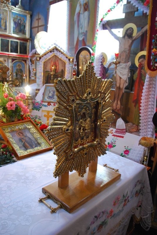 Хресний хід із Почаївською іконою Богоматері. ФОТО