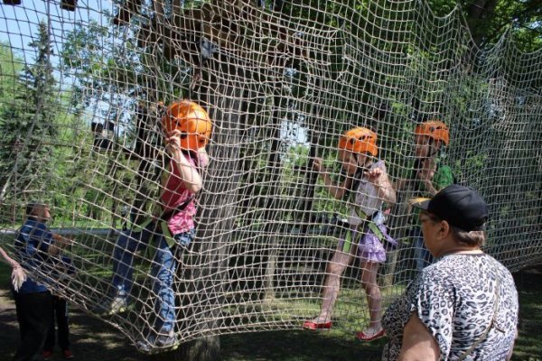 У Луцьку відбулася благодійна акція на підтримку соціально незахищених дітей. ФОТО
