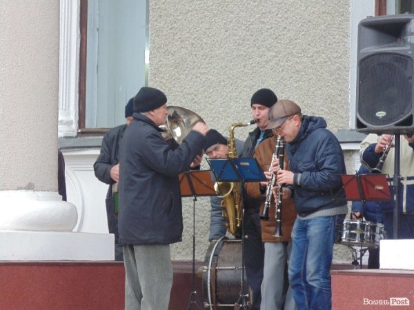 У Нововолинську вітали бійців Волинської сотні. ФОТО