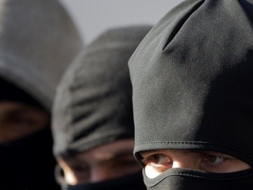 У Сумах невідомі в балаклавах викрали полковника ЗСУ