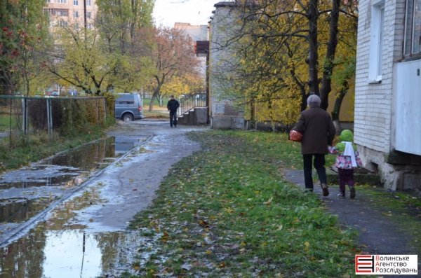 У Луцьку діти змушені «допливати» у садок 