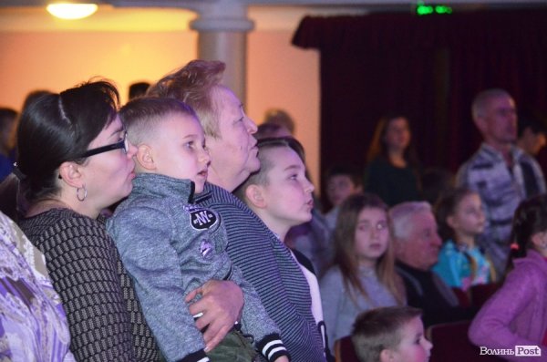 Андрій Покровський влаштував новорічне свято для 200 дітей