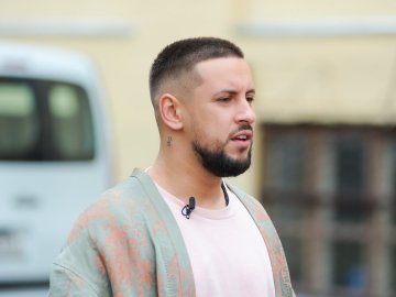 MONATIK та ще купа зірок з'явилися у смішному кліпі українського гурту. ВІДЕО