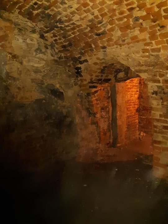 У Луцьку відкрили галерею між двома підземеллями, яку нещодавно розкопали. ФОТО 