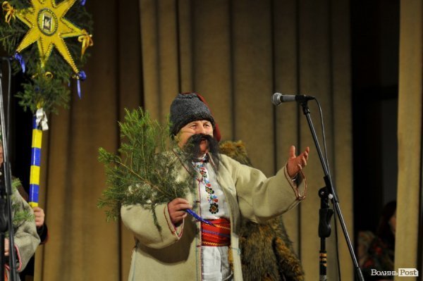 Фото з фестивалю вертепів у Луцьку