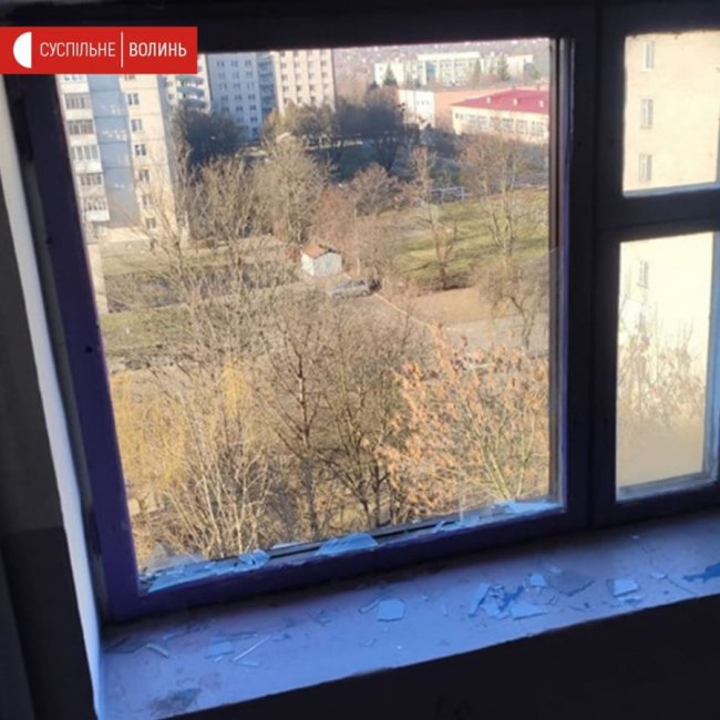 У Луцьку із вікна багатоповерхівки випав чоловік. ФОТО