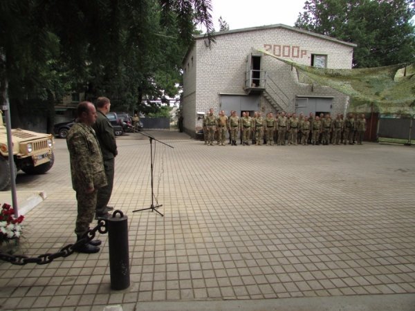 У Волновасі вшанували пам'ять капітана СБУ Віктора Мандзика. ФОТО
