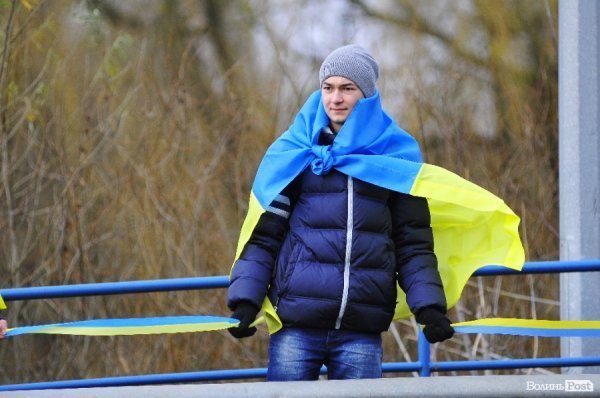 Євроланцюг за 50 кілометрів від Луцька. ФОТО. ВІДЕО