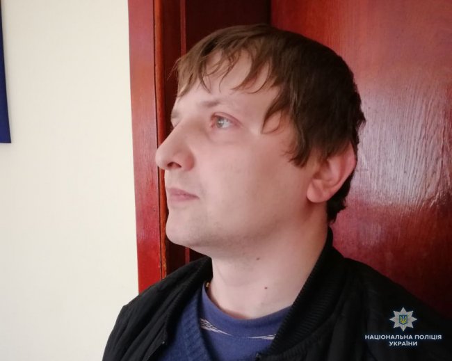 У Луцьку затримали злодія, який крав гаманці у маршрутках. ФОТО