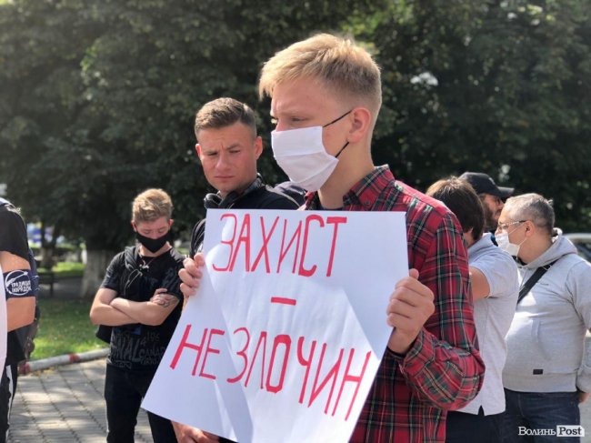«Ватного реваншу не буде»: біля поліції у Луцьку відбувся мітинг. ФОТО