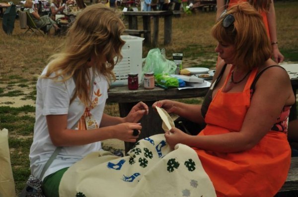 Лучанка влаштувала етно-показ одягу під Києвом. ФОТО. ВІДЕО