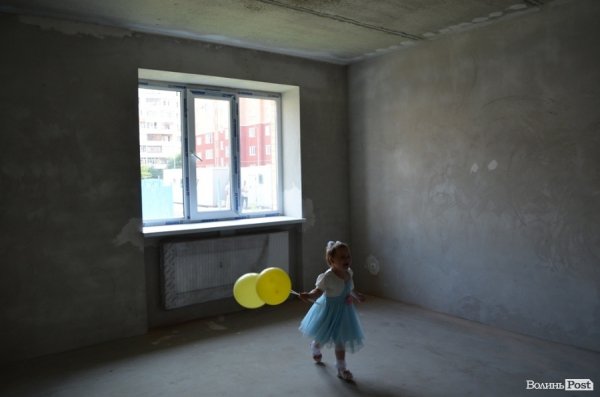 У Луцьку «здали» нову багатоповерхівку. ФОТО