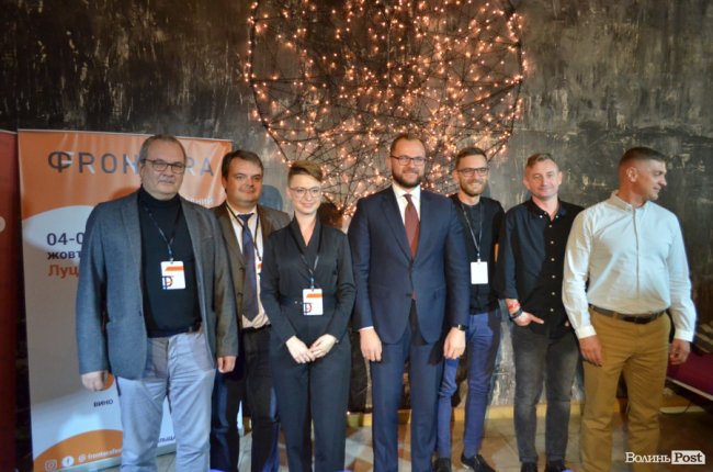 Великий фестиваль у маленькій кав’ярні: у Луцьку офіційно стартувала «Фронтера» 