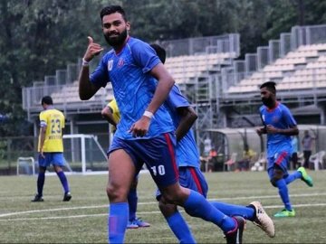 26-річний професійний футболіст раптово помер під час матчу з друзями