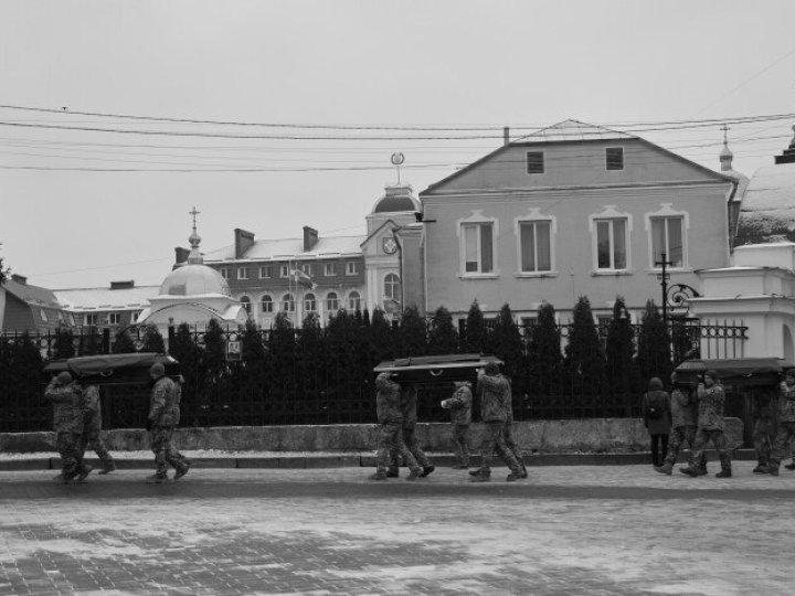 У Луцьку поховали трьох захисників, які загинули, захищаючи Україну