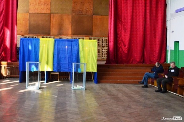 Волиняни не поспішають йти на вибори. ФОТО