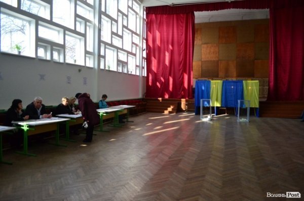Волиняни не поспішають йти на вибори. ФОТО
