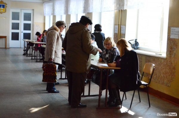Волиняни не поспішають йти на вибори. ФОТО