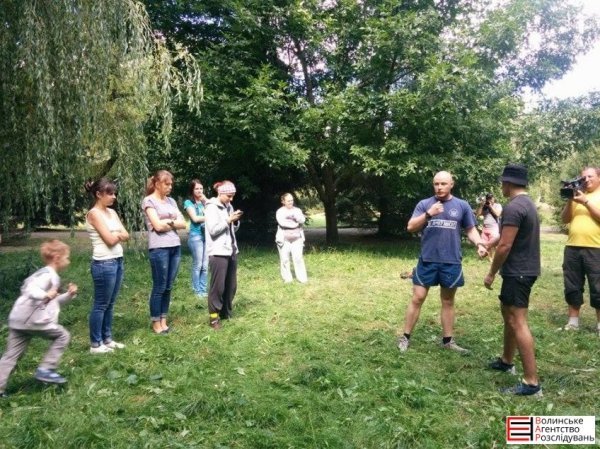 Луцьких жінок навчали захищатись від злочинців. ФОТО