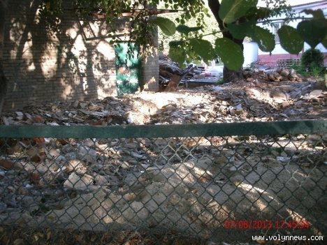 Двір до впорядкування