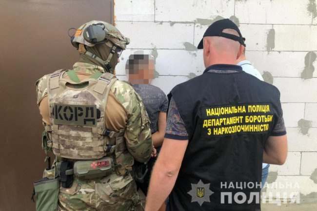 Правоохоронці знайшли поле конопель на Волині: власники заробляли 100 тисяч в місяць. ФОТО