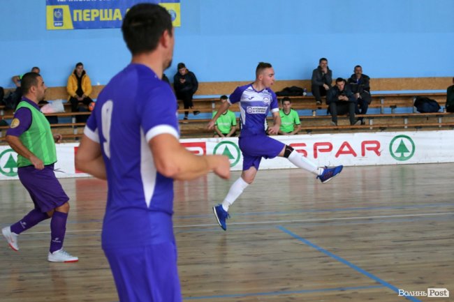 Збірна «Кромберга» готується перемагати на Чемпіонаті Волині з футзалу*